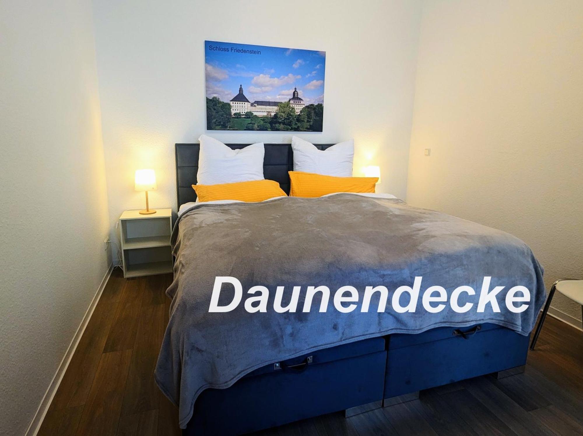 Fewo Urban Gotha-Apartment Friedenstein- Am Schlosspark- Parken An Der Der Tuer- Barrierefrei, 900 Meter Zum Bahnhof - Wallbox Exterior photo